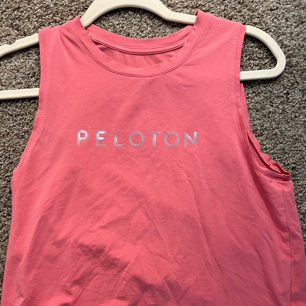Peloton tank, small